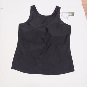 32 DEGREES COOL soft texture ribbed tank NWT with built-in bra, XXL